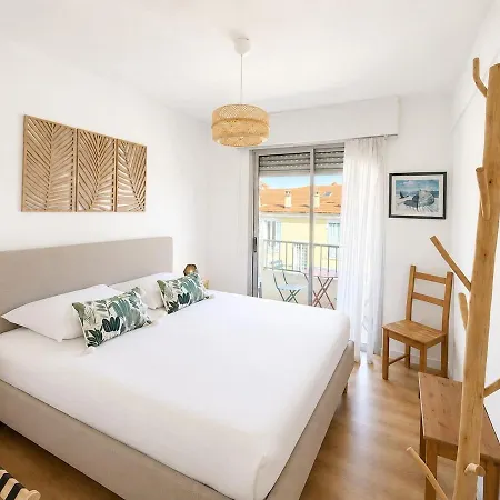 And 2 Steps From Golfe-juan