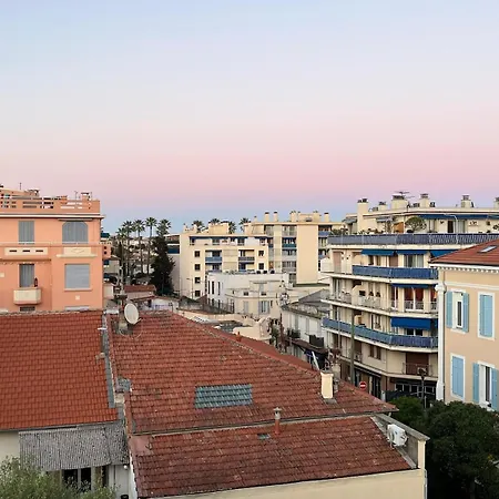 And 2 Steps From Golfe-juan 아파트